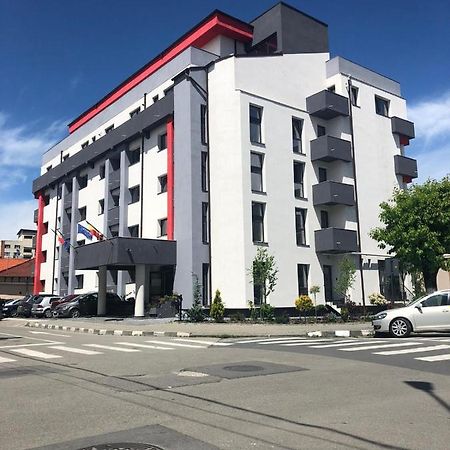 Cazare Bloc Nou Ultracentral Râmnicu Vâlcea Exterior foto