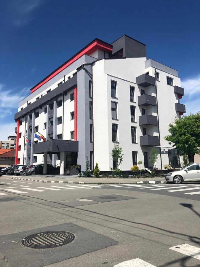 Cazare Bloc Nou Ultracentral Râmnicu Vâlcea Exterior foto